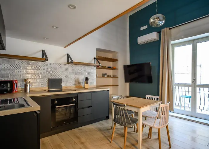 Stay In Naples Flats Santa Chiara